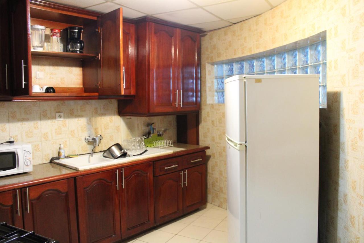 Residence Le Carat Douala Exterior photo